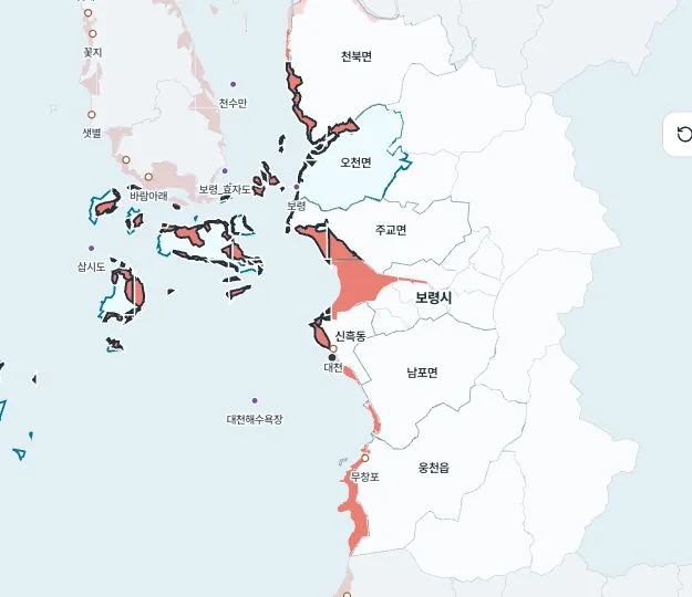 Coastal marine areas and administrative boundaries near Boryeong, shown in Halia.